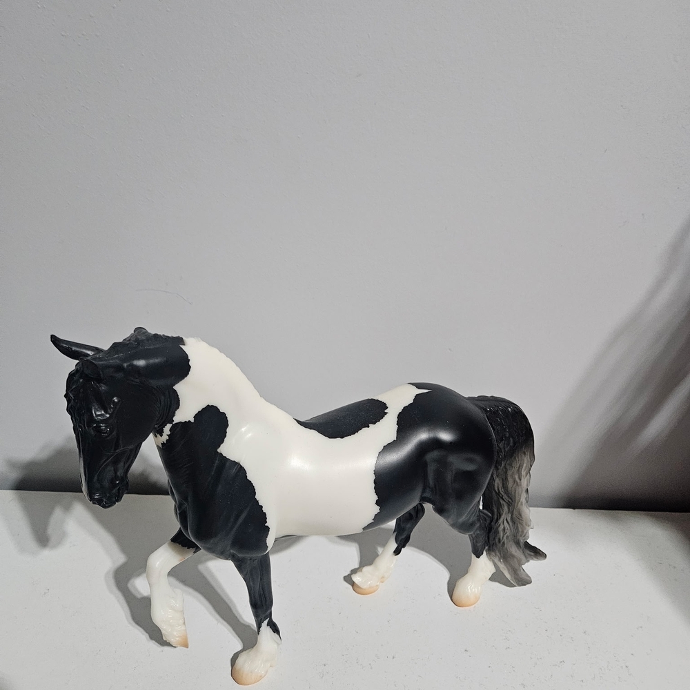 Breyer Horse Traditional Series Battlefield Angel HP